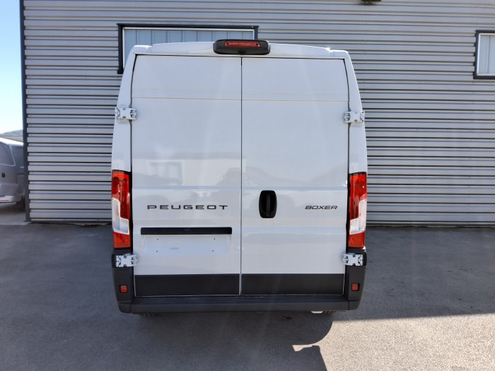 06Peugeot BOXER FOURGON FGN 3.5 T L2H2 140 S&S BVM6-06