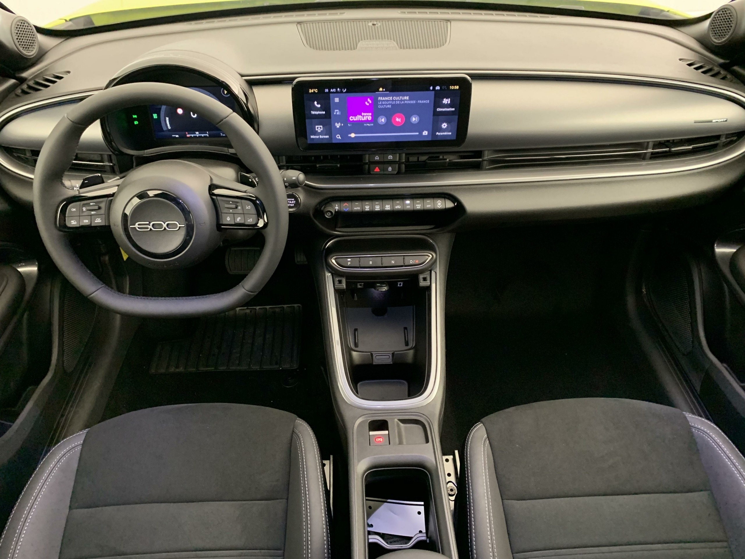 Fiat 600 T-Gen 3 1.2 Hybrid 145ch-12