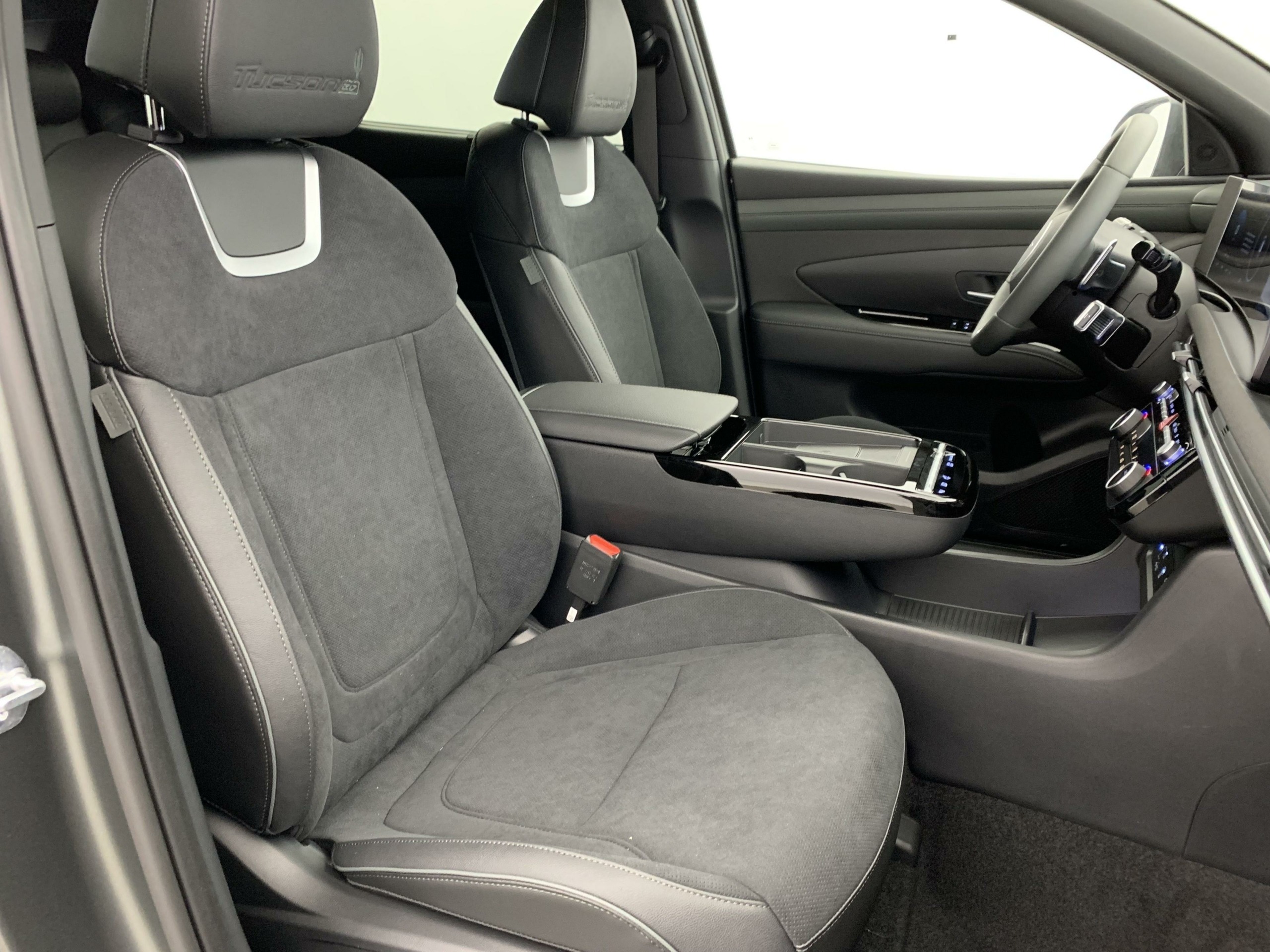 Hyundai Tucson 1.6 T-GDI 215 Hybrid BVA6-09