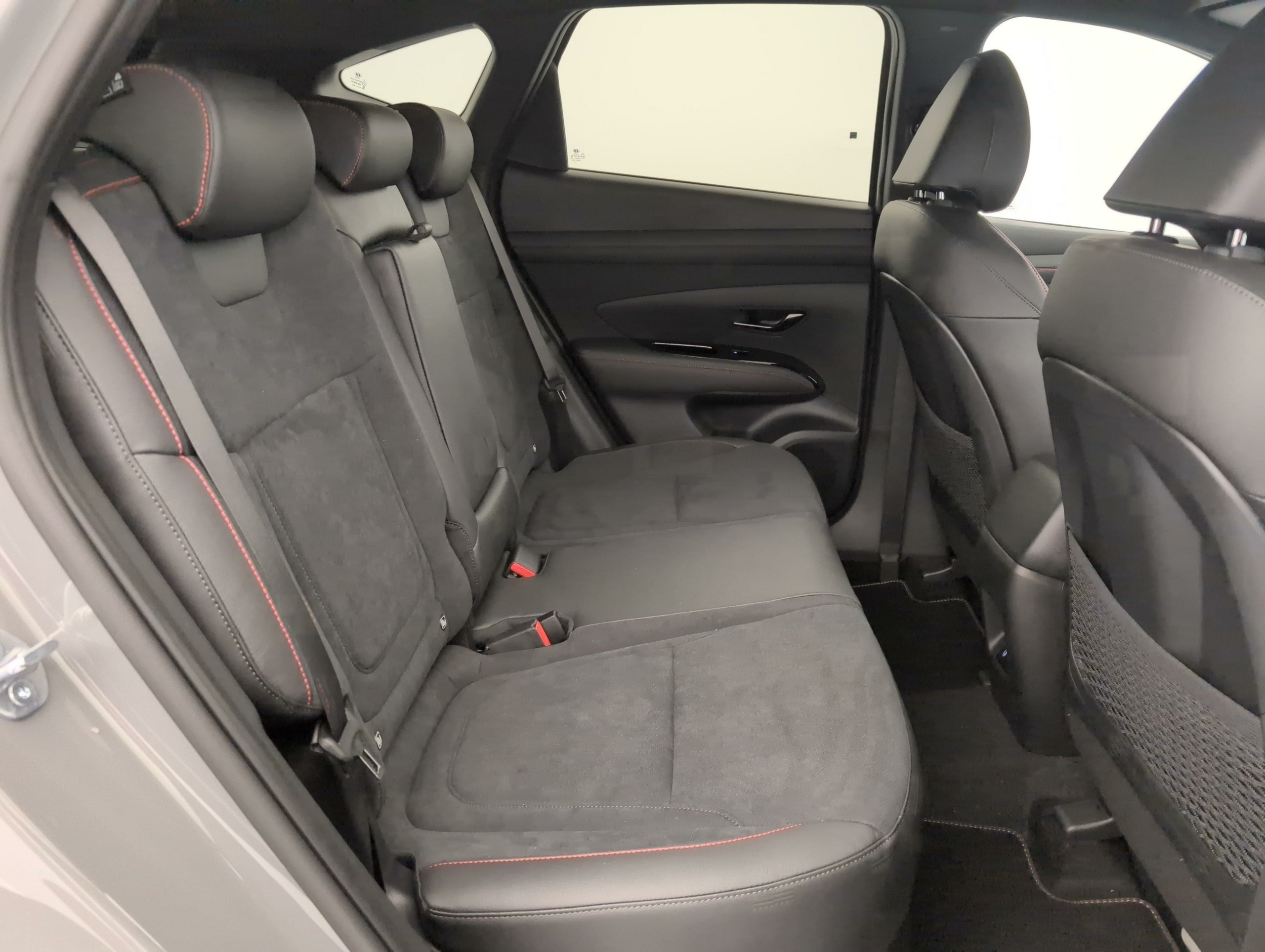 Hyundai Tucson 1.6 T-GDI 239 Hybrid-10