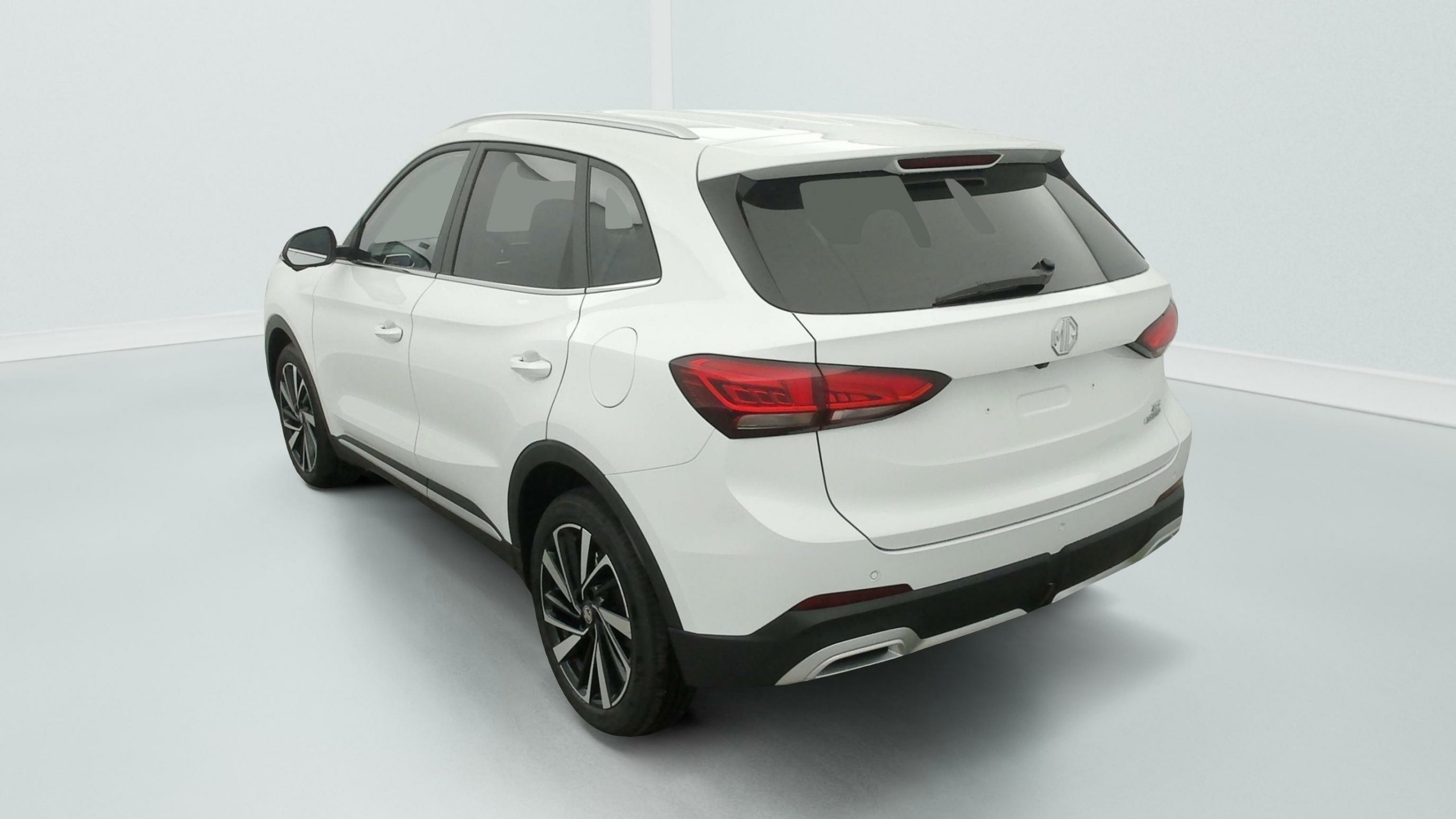 MG ZS Hybrid 197ch Luxury-06