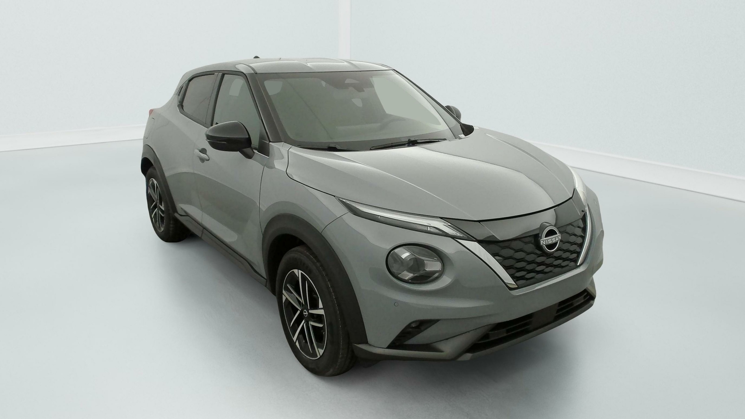Nissan JUKE HYBRID 143 N-CONNECTA-01