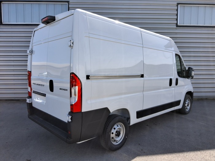 Peugeot BOXER FOURGON FGN 3.5 T L2H2 140 S&S BVM6-05