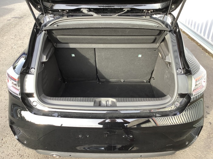 Renault CLIO V TCe 90 ch GSR2 Techno-09