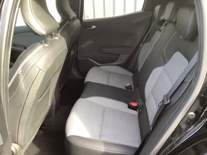 Renault CLIO V TCe 90 ch GSR2 Techno-11