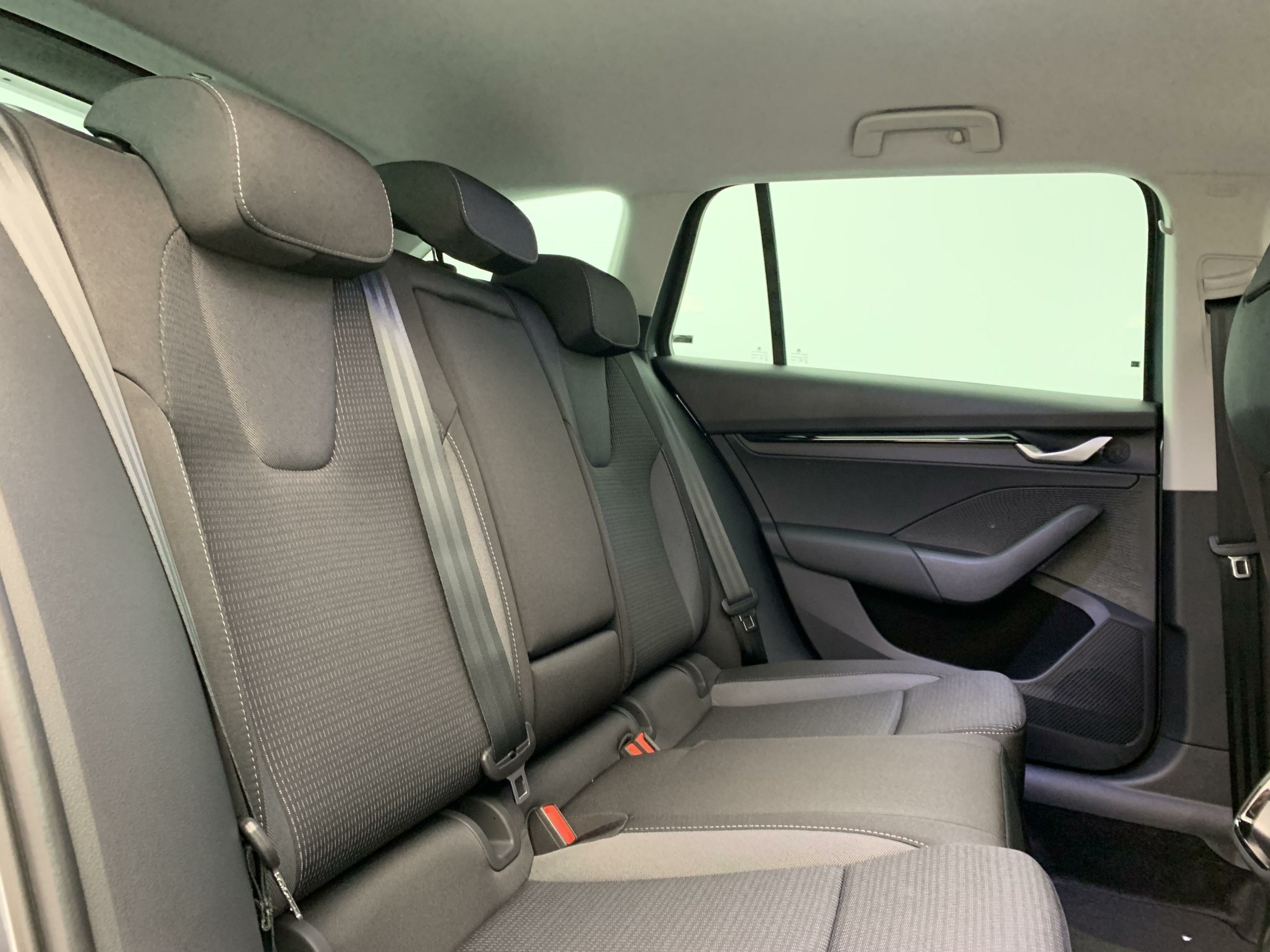 Skoda Octavia Combi 2.0 TDI 150CH-10