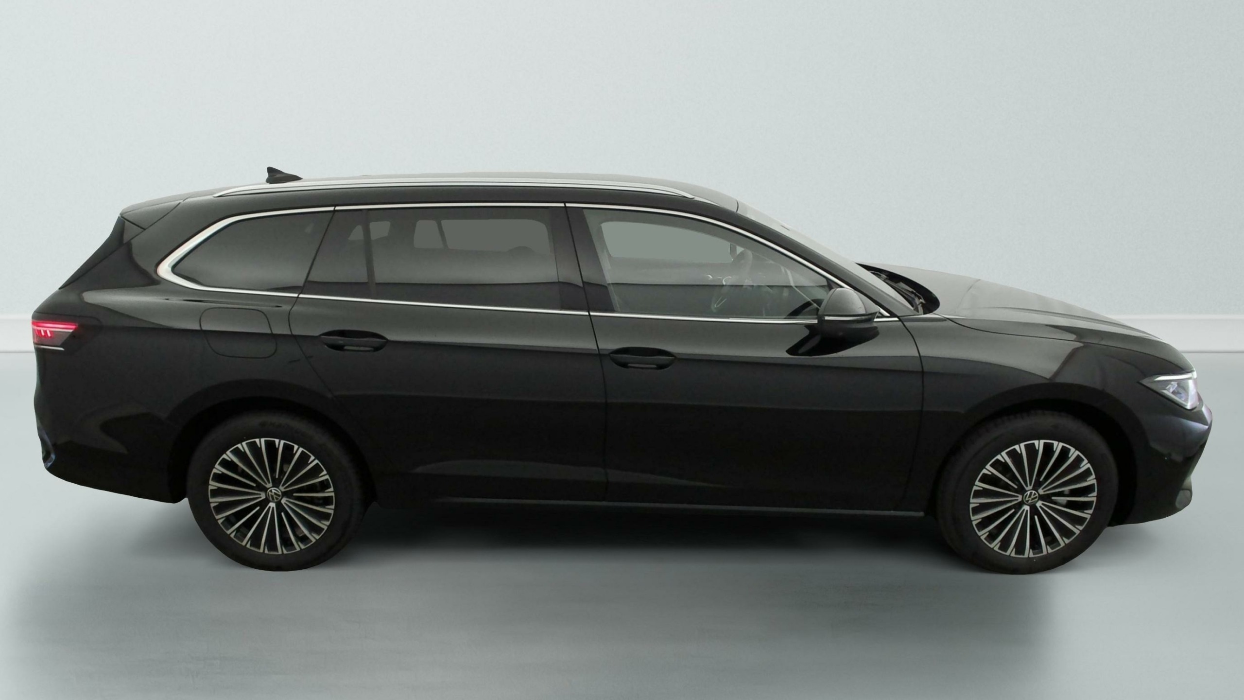 Volkswagen Passat 1.5 eTSI OPF 150 DSG7 08